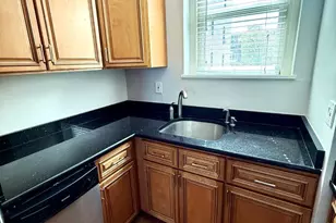 2010 Kalorama Rd NW, Washington, DC 20009 - Photo 9