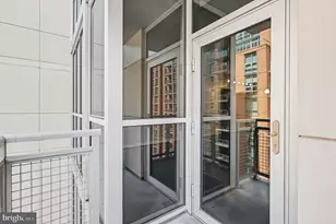 1025 1st St SE, Washington, DC 20003 - Photo 15