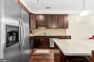 245 15th St SE, Washington, DC 20003 - Photo 3