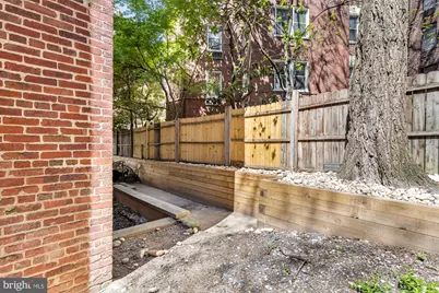 1727 R Street NW #402, Washington, DC 20009 - Photo 33