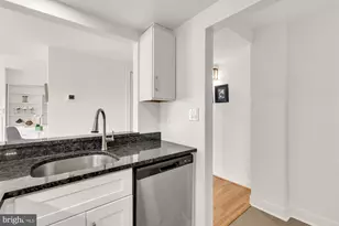 1727 R St NW, Washington, DC 20009 - Photo 15