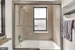 1727 R St NW, Washington, DC 20009 - Photo 23