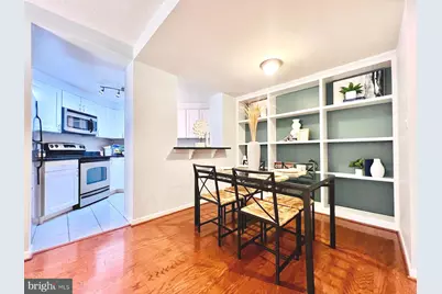 2111 Wisconsin Avenue NW #110, Washington, DC 20007 - Photo 5