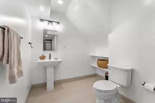 2820 Ellicott St NW, Washington, DC 20008 - Photo 33