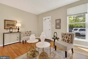 110 6th St SE, Washington, DC 20003 - Photo 5