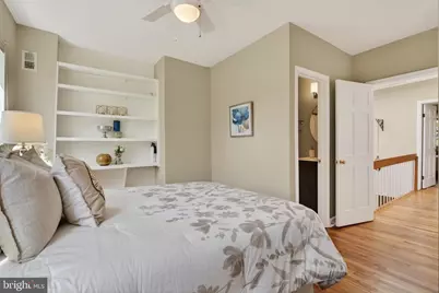 110 6th Street SE, Washington, DC 20003 - Photo 25