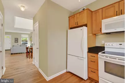 110 6th Street SE, Washington, DC 20003 - Photo 15