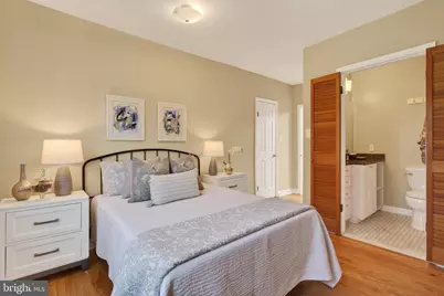 110 6th Street SE, Washington, DC 20003 - Photo 31