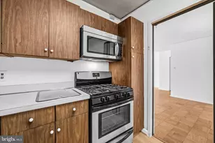 3001 Veazey Terrace NW, Washington, DC 20008 - Photo 13