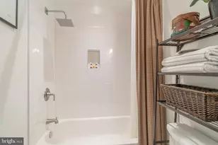 2464 Ontario Rd NW, Washington, DC 20009 - Photo 17