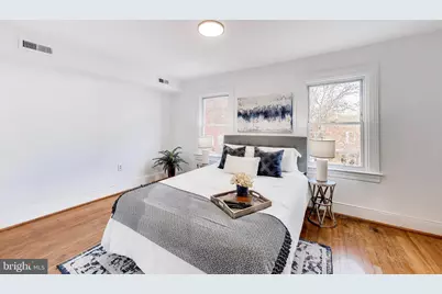 736 Girard Street NW, Washington, DC 20001 - Photo 13