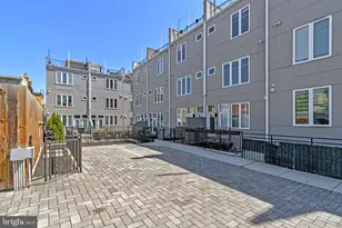 2800 Sherman Ave NW, Washington, DC 20001 - Photo 35