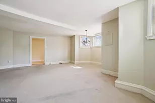 17 Logan Cir NW, Washington, DC 20005 - Photo 37