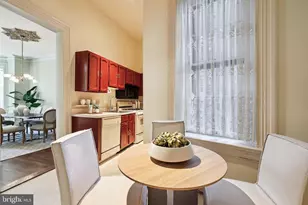 17 Logan Cir NW, Washington, DC 20005 - Photo 9