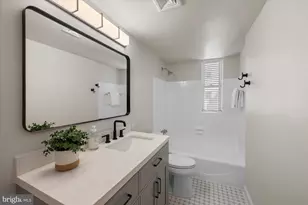 2127 California St NW, Washington, DC 20008 - Photo 17