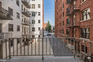 2127 California St NW, Washington, DC 20008 - Photo 15