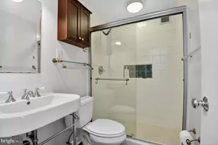 1601 18th St NW, Washington, DC 20009 - Photo 13