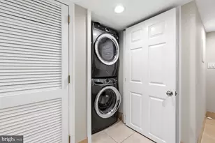 627 Gresham Pl NW, Washington, DC 20001 - Photo 27