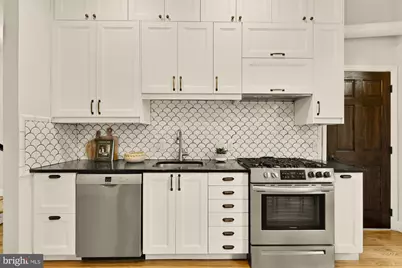 619 Independence Avenue SE, Washington, DC 20003 - Photo 13