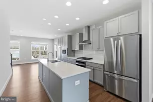 725 Parkside Pl NE, Washington, DC 20019 - Photo 7