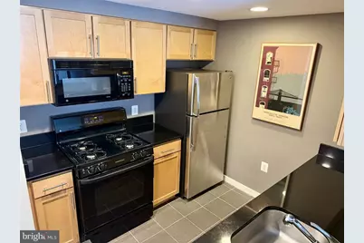 3883 Connecticut Avenue NW #212, Washington, DC 20008 - Photo 5