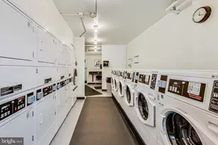 1 Scott Cir NW, Washington, DC 20036 - Photo 13