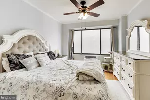 1 Scott Cir NW, Washington, DC 20036 - Photo 9