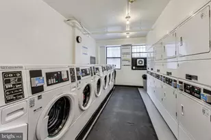 1 Scott Cir NW, Washington, DC 20036 - Photo 15