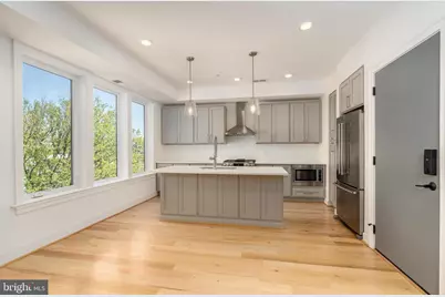 811 Upshur Street NW #10, Washington, DC 20011 - Photo 5