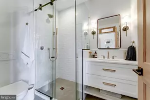 1327 R St NW, Washington, DC 20009 - Photo 17