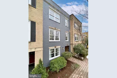 1117 G Street SE, Washington, DC 20003 - Photo 49
