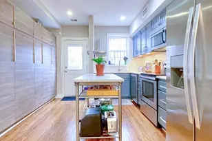 903 12th St SE, Washington, DC 20003 - Photo 5