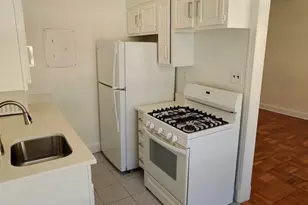 4491 MacArthur Blvd NW, Washington, DC 20007 - Photo 3