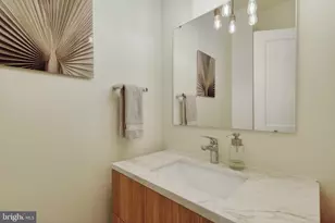 1215 28th St NW, Washington, DC 20007 - Photo 27