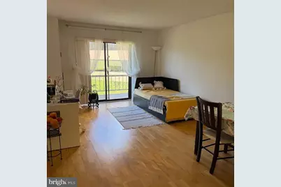 2111 Wisconsin Avenue NW #508, Washington, DC 20007 - Photo 3