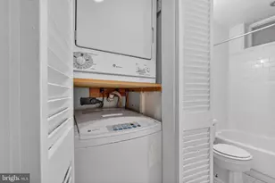 1944 Calvert St NW, Washington, DC 20009 - Photo 41