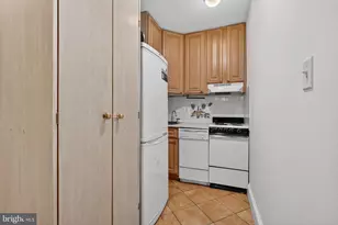 1944 Calvert St NW, Washington, DC 20009 - Photo 59