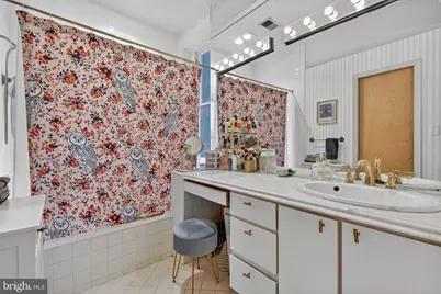 1944 Calvert Street NW, Washington, DC 20009 - Photo 21