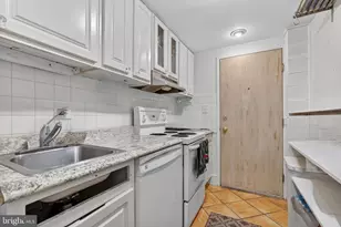 1944 Calvert St NW, Washington, DC 20009 - Photo 67