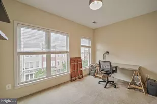586 Regent Pl NE, Washington, DC 20017 - Photo 9