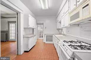 2320 Ashmead Pl NW, Washington, DC 20009 - Photo 9