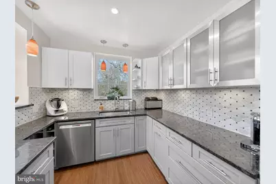 2119 Huidekoper NW, Washington, DC 20007 - Photo 5