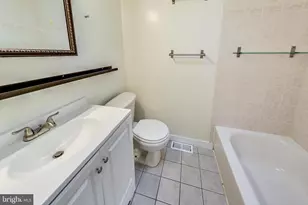 1749 L St NE, Washington, DC 20002 - Photo 23