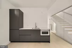 329 8th St NE, Washington, DC 20002 - Photo 41