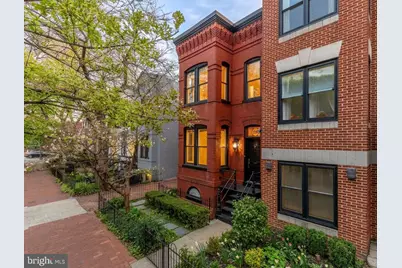 329 8th St NE, Washington, DC 20002 - Photo 1