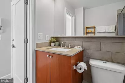 1121 24th Street NW #309, Washington, DC 20037 - Photo 11