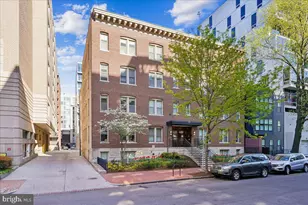 1121 24th St NW, Washington, DC 20037 - Photo 19