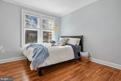 1121 24th Street NW #309, Washington, DC 20037 - Photo 9