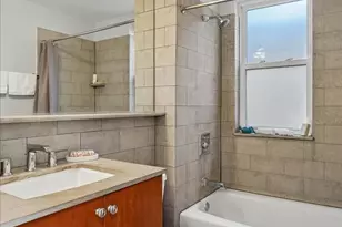 1121 24th St NW, Washington, DC 20037 - Photo 29