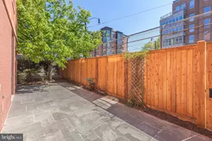 215 I St NE, Washington, DC 20002 - Photo 37